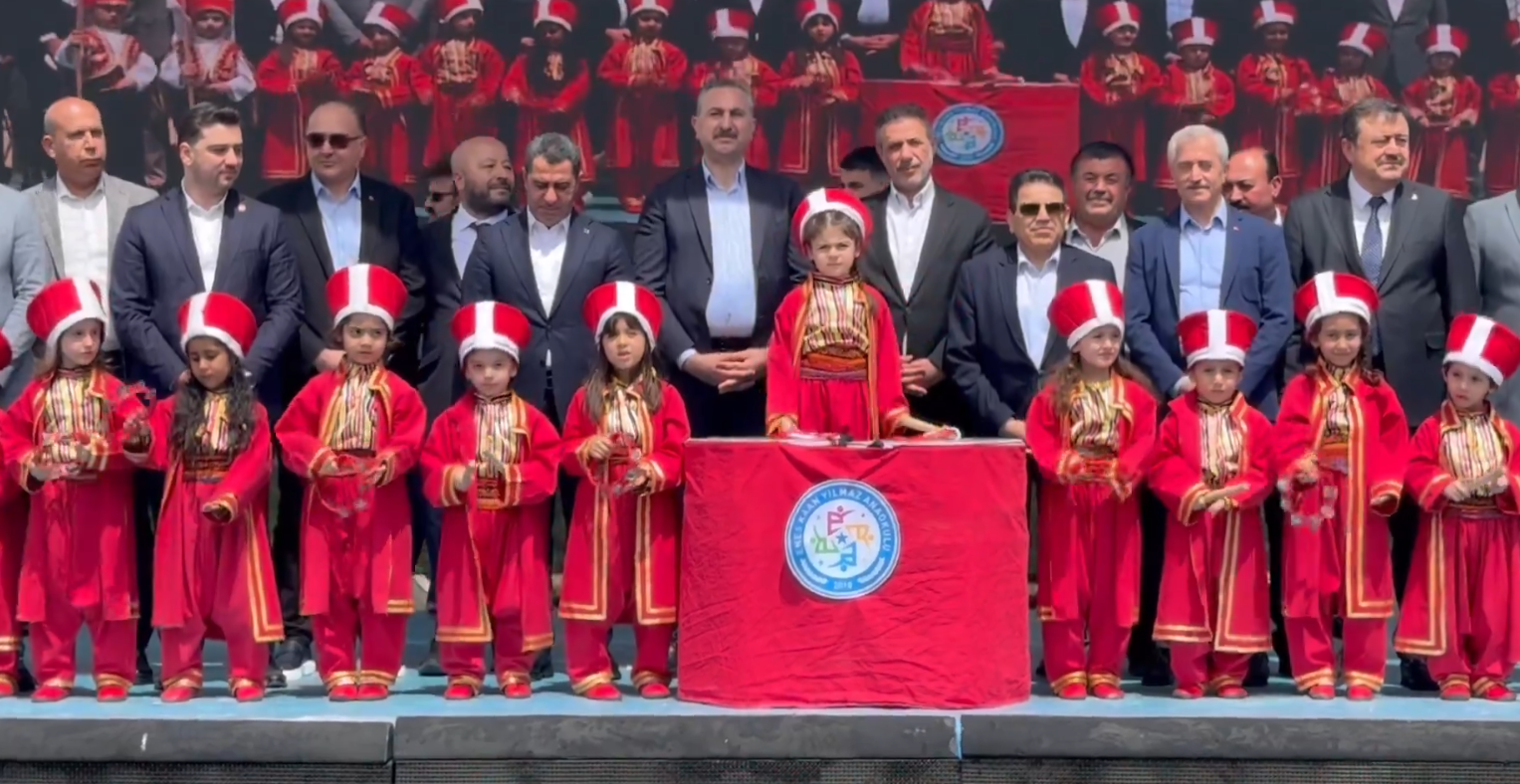 Chp'lilerin Sırt Döndüğü Çocuklar Er Meydanına Çıktı1