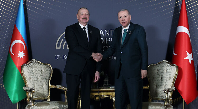 Cumhurbaşkanı Erdoğan’dan Antalya’da Diplomasi Trafiği