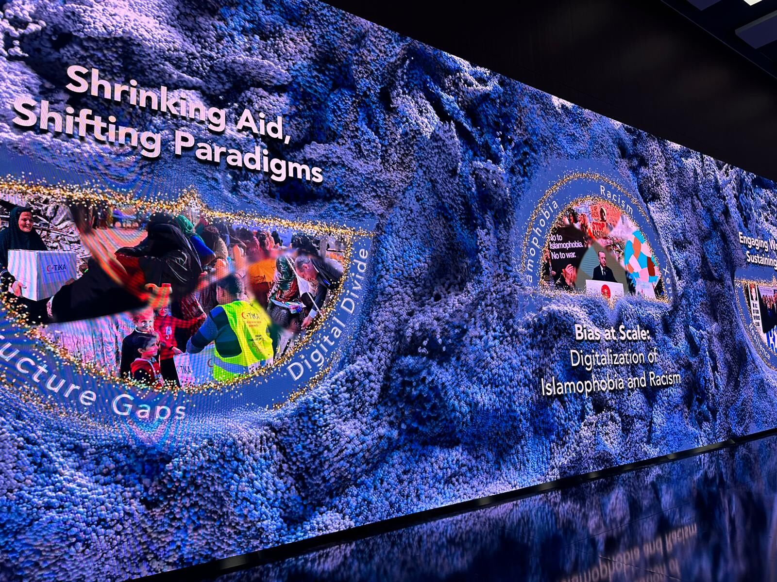 Diplomasi Tüneli’ndeki Görseller Ziyaretçileri Büyüledi