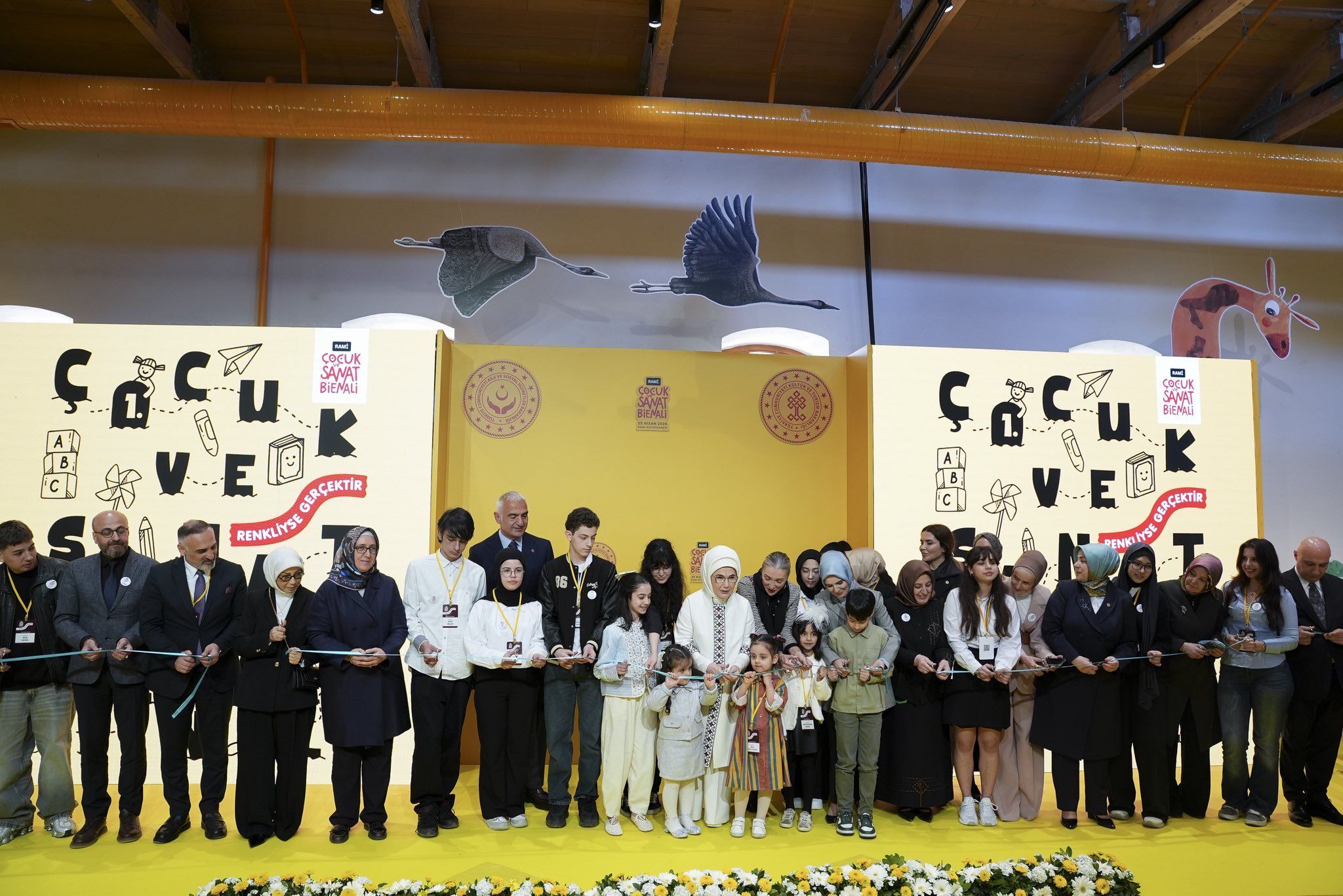 Emine Erdoğan, Rami Çocuk Ve Sanat Bienali'nin Açılışına Katıldı1