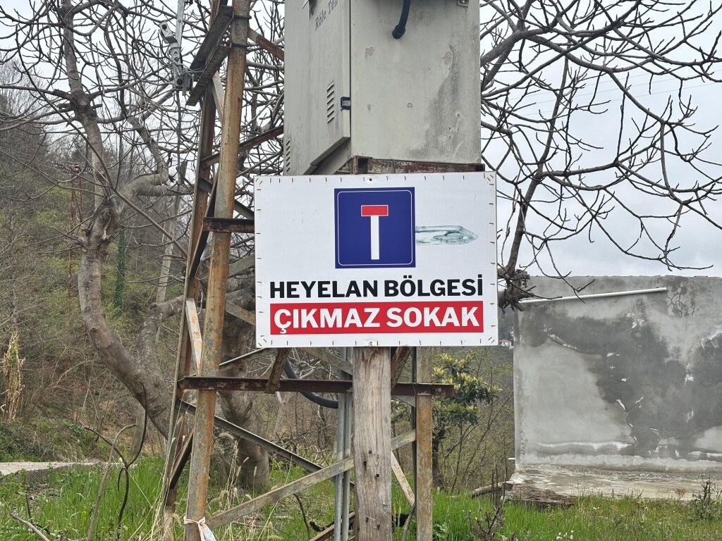 Heyelan Bölgesi (10)