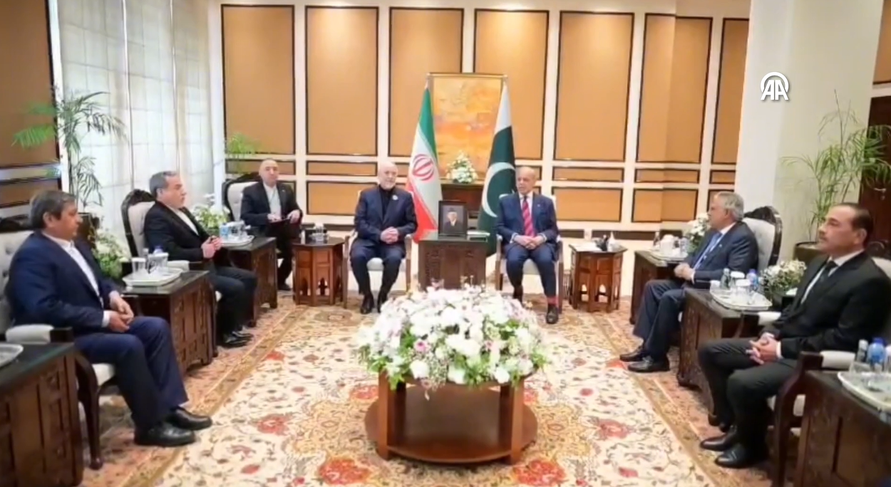 İran Müzakere Heyeti Pakistan Başbakanı Şerif Ile Görüştü