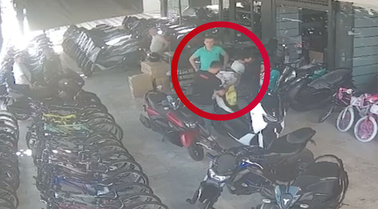 Scooter Bagajında Rüşvet 2