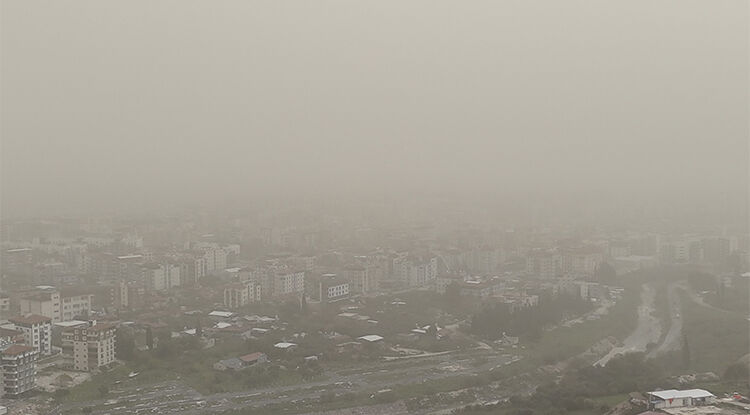 Türkiye’de Toz Taşınımı Alarmı Birçok Ilde Etkili Oluyor 4