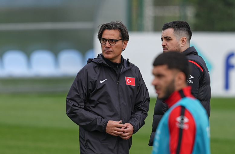 A Milli Futbol Takımı’nda Dünya Kupası Hazırlıkları Aralıksız Sürüyor (1)
