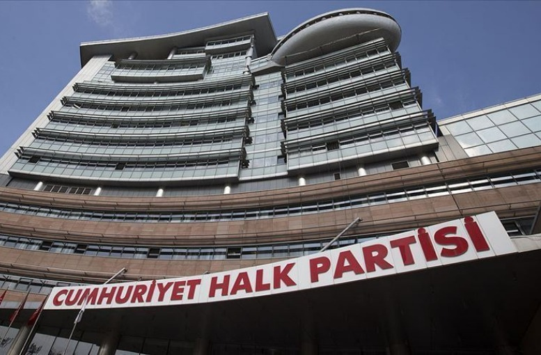 Ağbaba'nın Mumu Sabahı Bile Görmedi 2