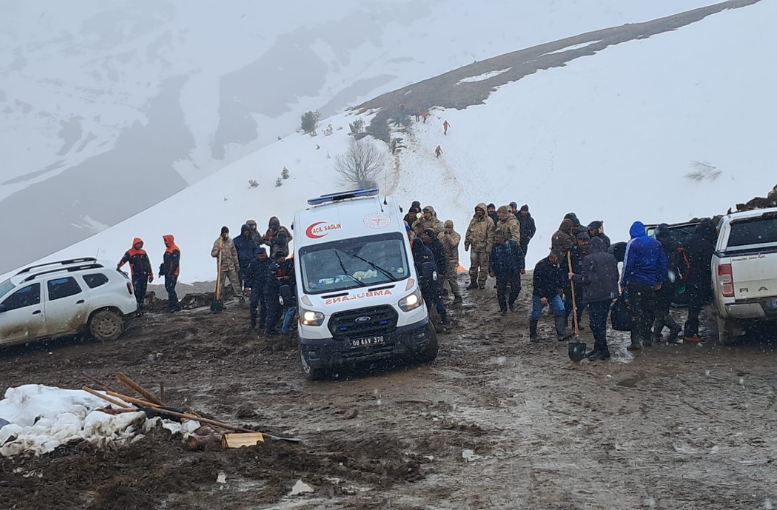 Artvin Ardanuç’ta Çığ Faciası Kayıp Çoban Bülent Gezer’in Cansız Bedenine Ulaşıldı (2)