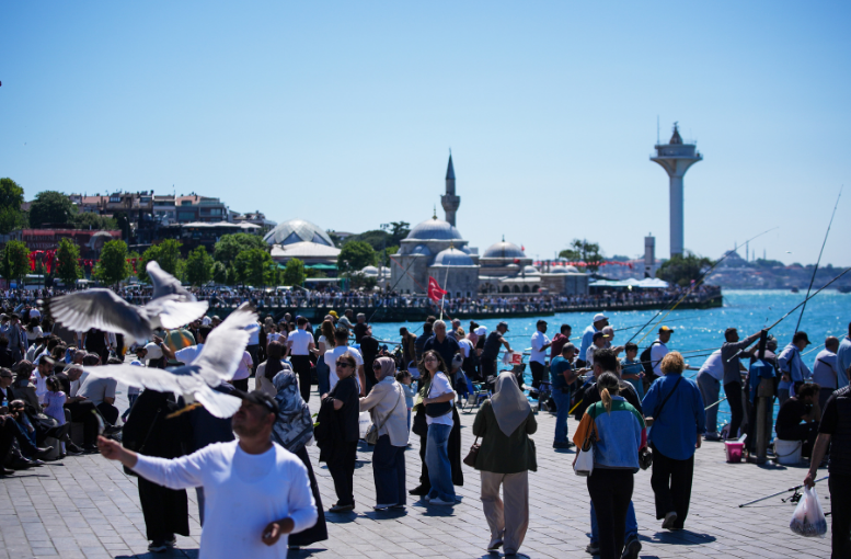 Bayramın son gününde İstanbullular sahillere akın etti