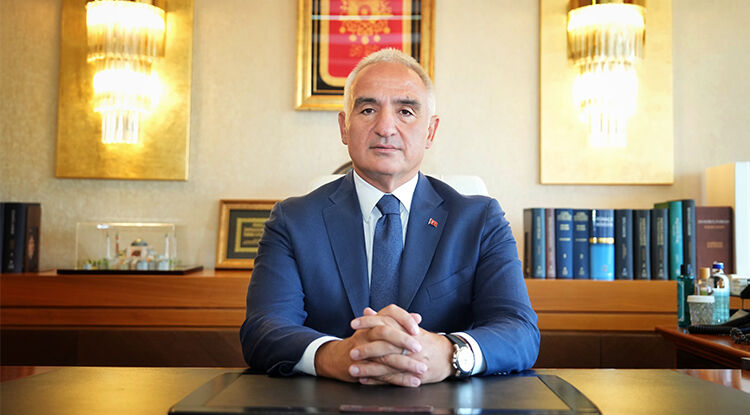 “ Çingene Kızı” Mozaiğinin Kayıp Paneli Yıllar Sonra Yeniden Türkiye’de 1