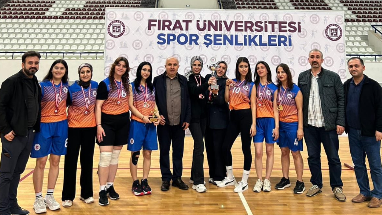 Fırat Üniversitesi Basketbol Turnuvasında Kupa Sahibini Buldu (1)