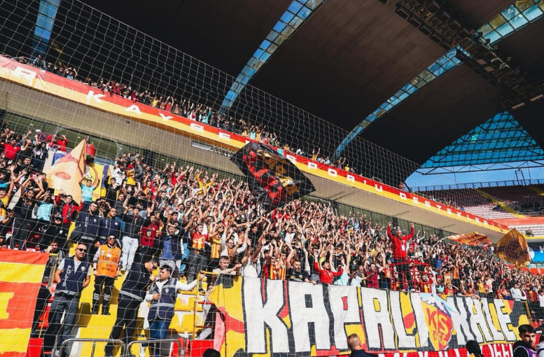 Kayserispor’a Taraftar Olayları Nedeniyle Ceza Yağdı (1)