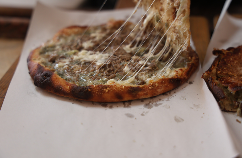 Konya’nın “Anadolu Pizzası” Yağ Somunu Geleneksel Lezzetini Yaşatmaya Devam Ediyor (3)