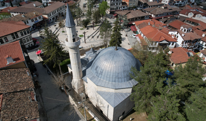 Kurşunlu Cami