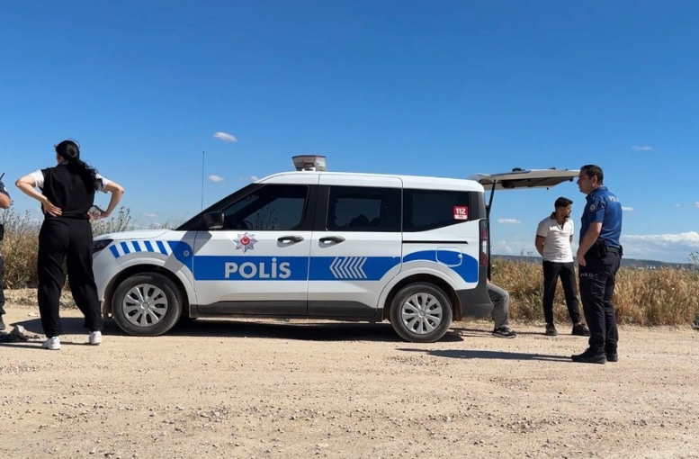 5 Aylık Evlilikte Şok Olay! Eşinin Otomobilini Ateşe Verdi (2)