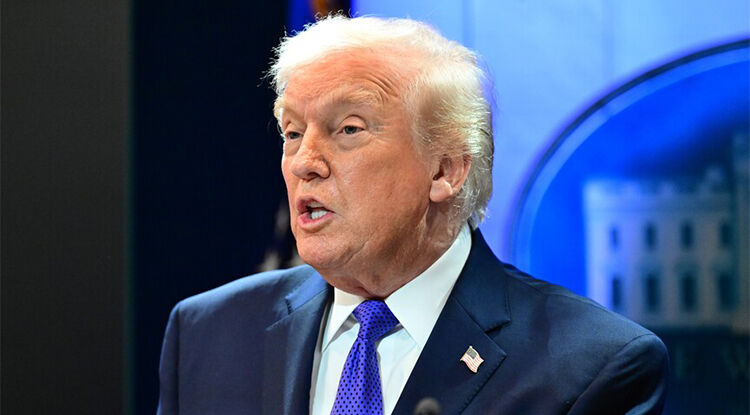 A B D Başkanı Trump’tan İran’a “ Füzelerinizi Fırlattınız, Masaya Geri Dönün