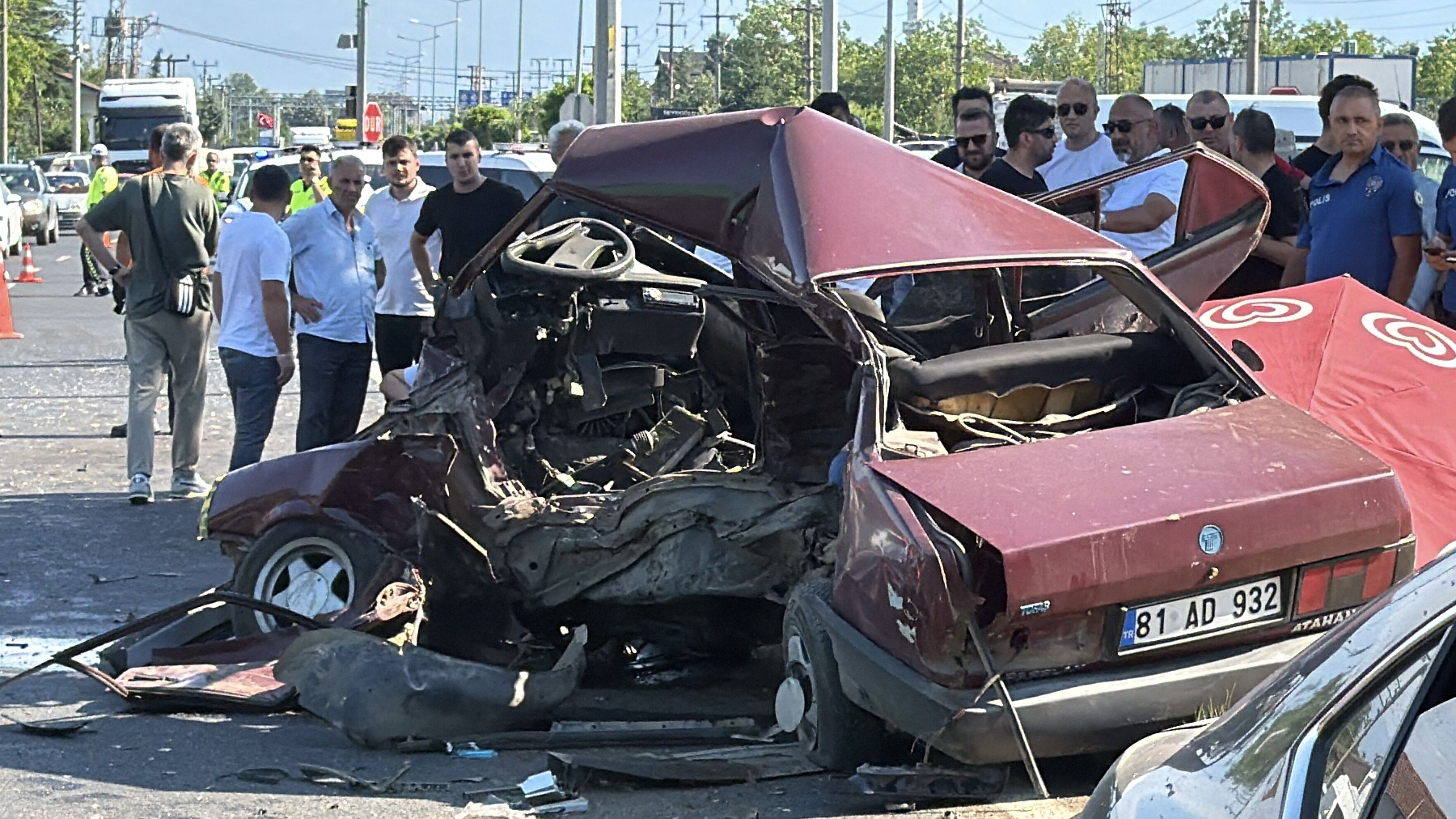 Milletvekili Ercan Öztürk’ün kullandığı araç kazaya karıştı: 2 yaralı, 1 ölü