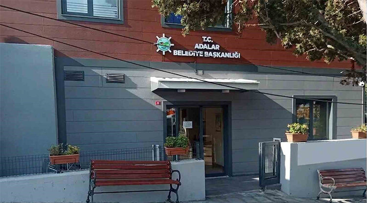 Adalar Belediyesine Operasyon! Belediye Başkanı Dahil 41 Şüpheli Gözaltına Alındı