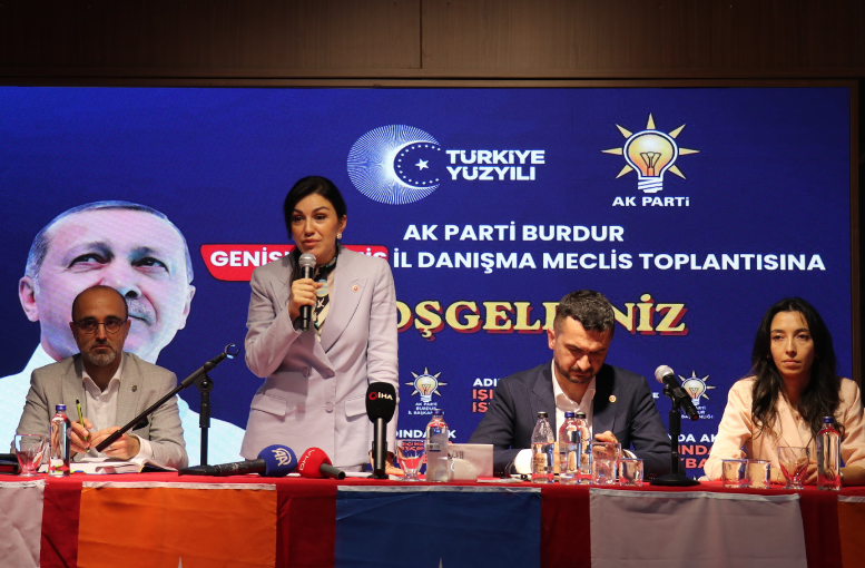 Ak Parti Genel Başkan Yardımcısı Nilhan Ayan
