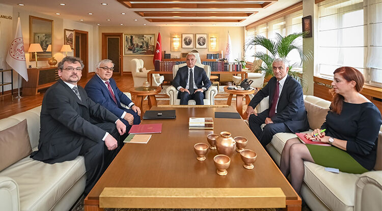 Bakan Ersoy, Rusya’nın Yeni Büyükelçisini Ağırladı 1