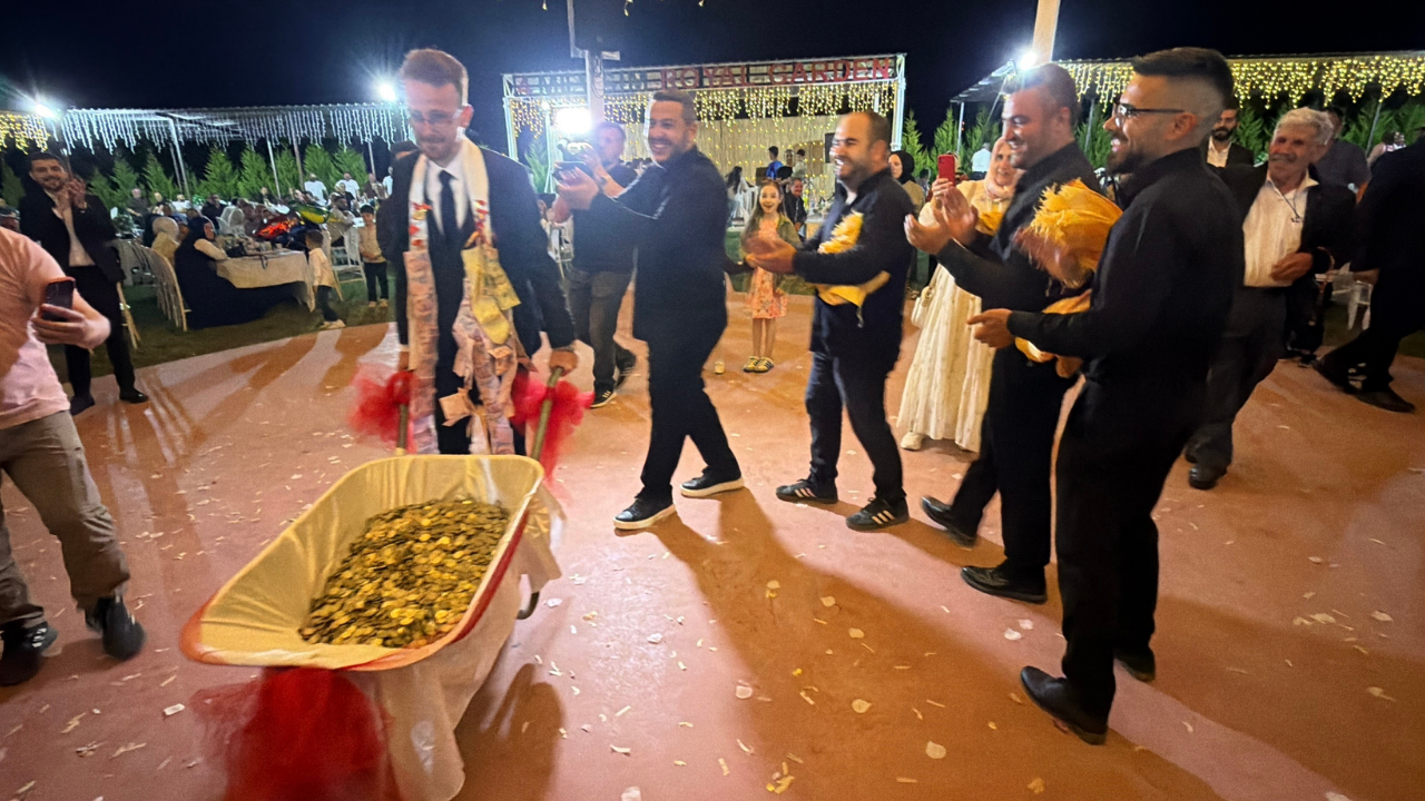 El Arabasıyla
