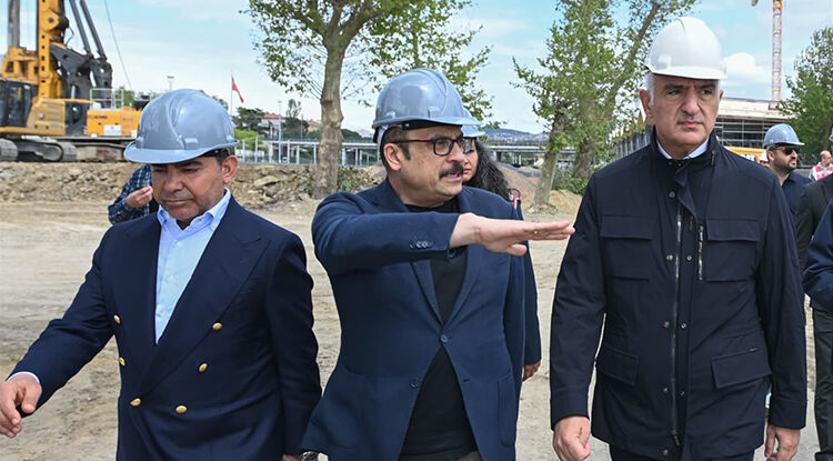 Haydarpaşa'da Iskeleler Kalktı, Tarihi Cephe Gün Yüzüne Çıktı 1