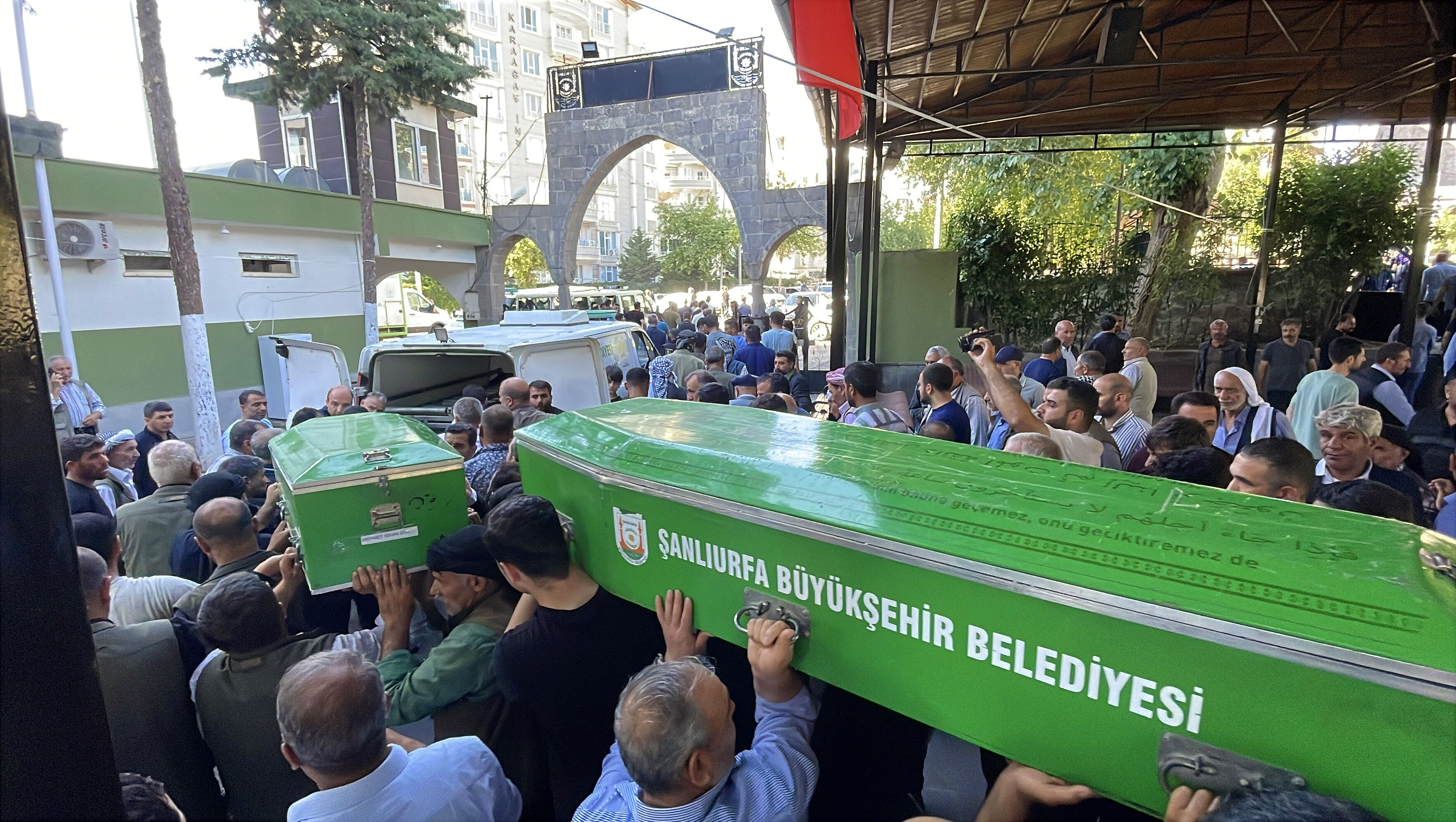 Karaman’daki Feci Kazanın Ardından 3 Kardeş Siverek’te Defnedildi