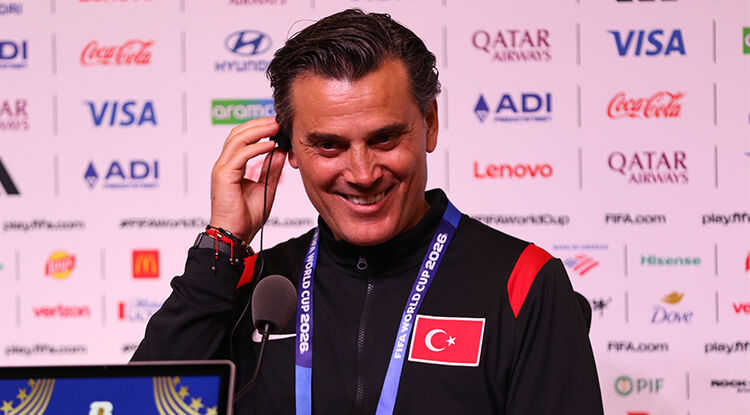 Montella’dan Sert Çıkış! Kaosa Hizmet Edenlerden Daha Fazla Türk Gibi Hissediyorum