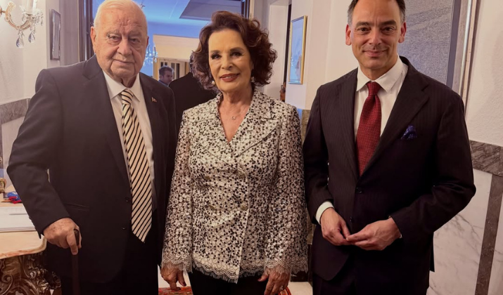 Türk Sinemasının Usta Ismi Hülya Koçyiğit Düsseldorf’ta Onurlandırıldı Yaşasın Sinema! (1)