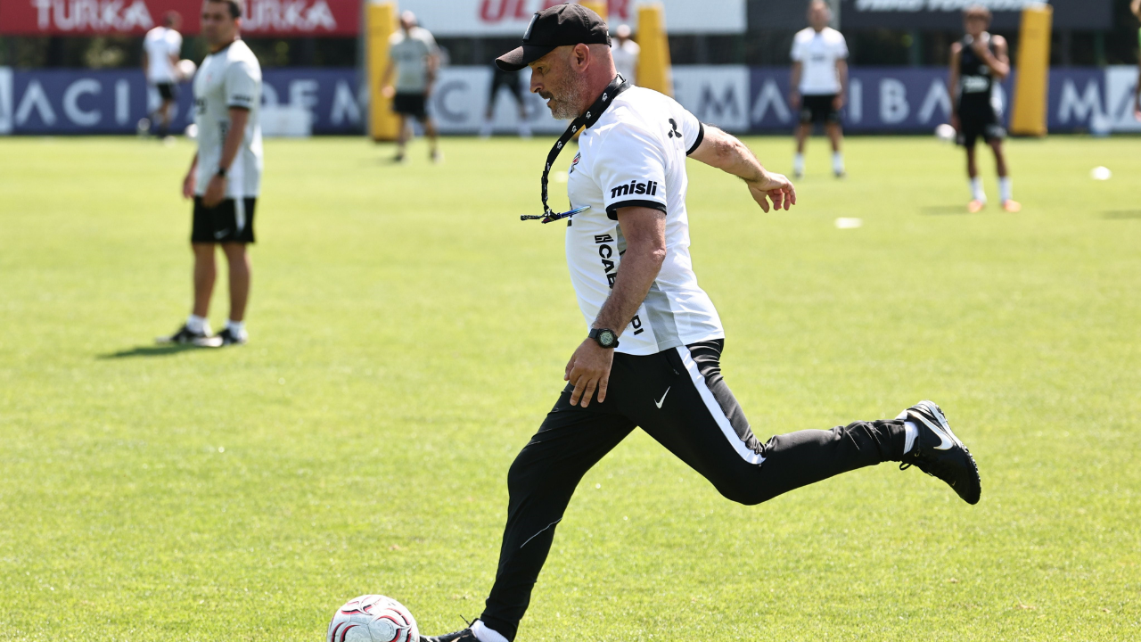 Beşiktaş, Midtjylland Maçı Hazırlıklarını Sürdürdü (1)-1