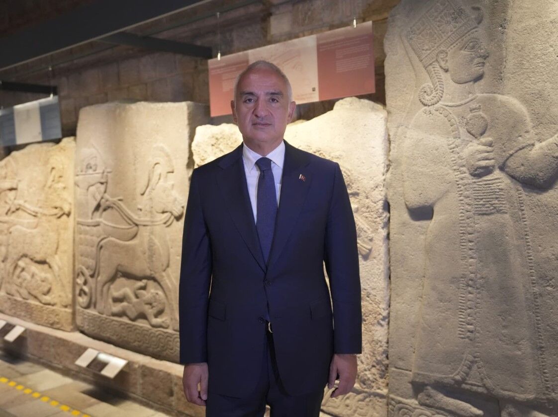 Kültür Ve Turi̇zm Bakani Mehmet Nuri̇ Ersoy (7)-1