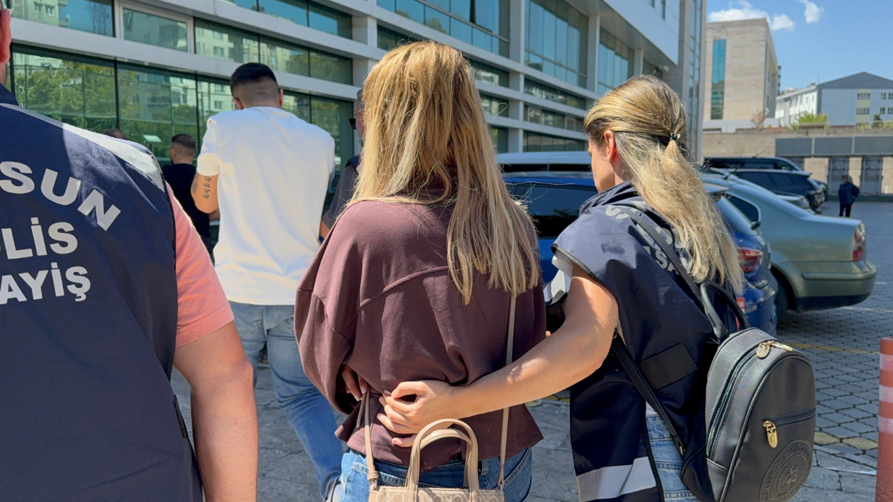 Masaj Salonuna Fuhuş Operasyonu! 3 Kişi Adliyede (3)