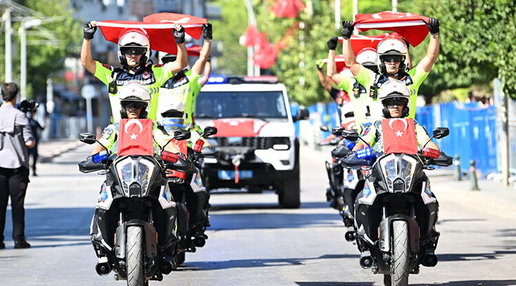 A T E Ş L İ H A F T A S O N U K A R I Ş I K Y E N İ H A F T A 7