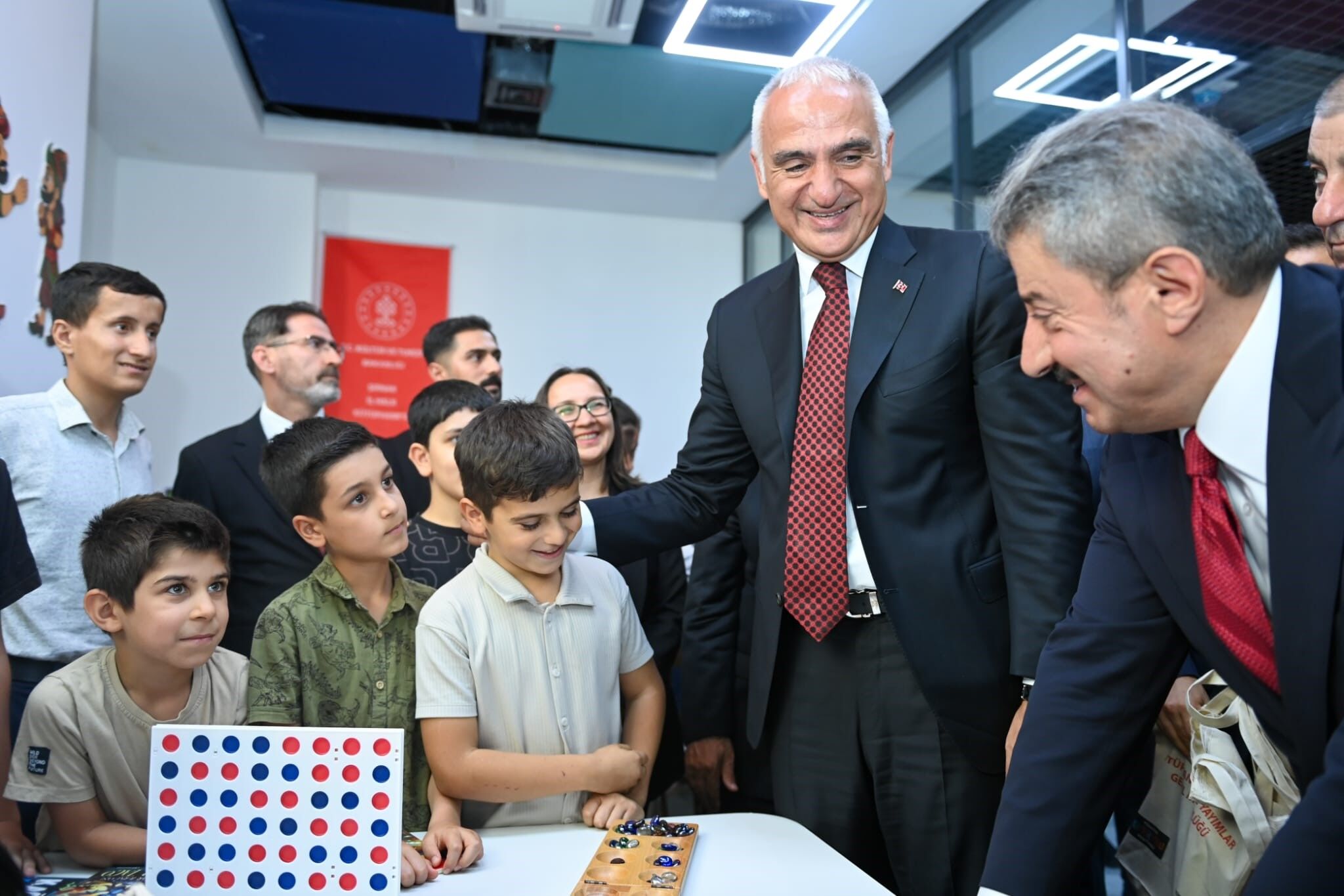 Kütüphaneler, Cumhuriyet tarihinin rekor sayılarına ulaştı-3