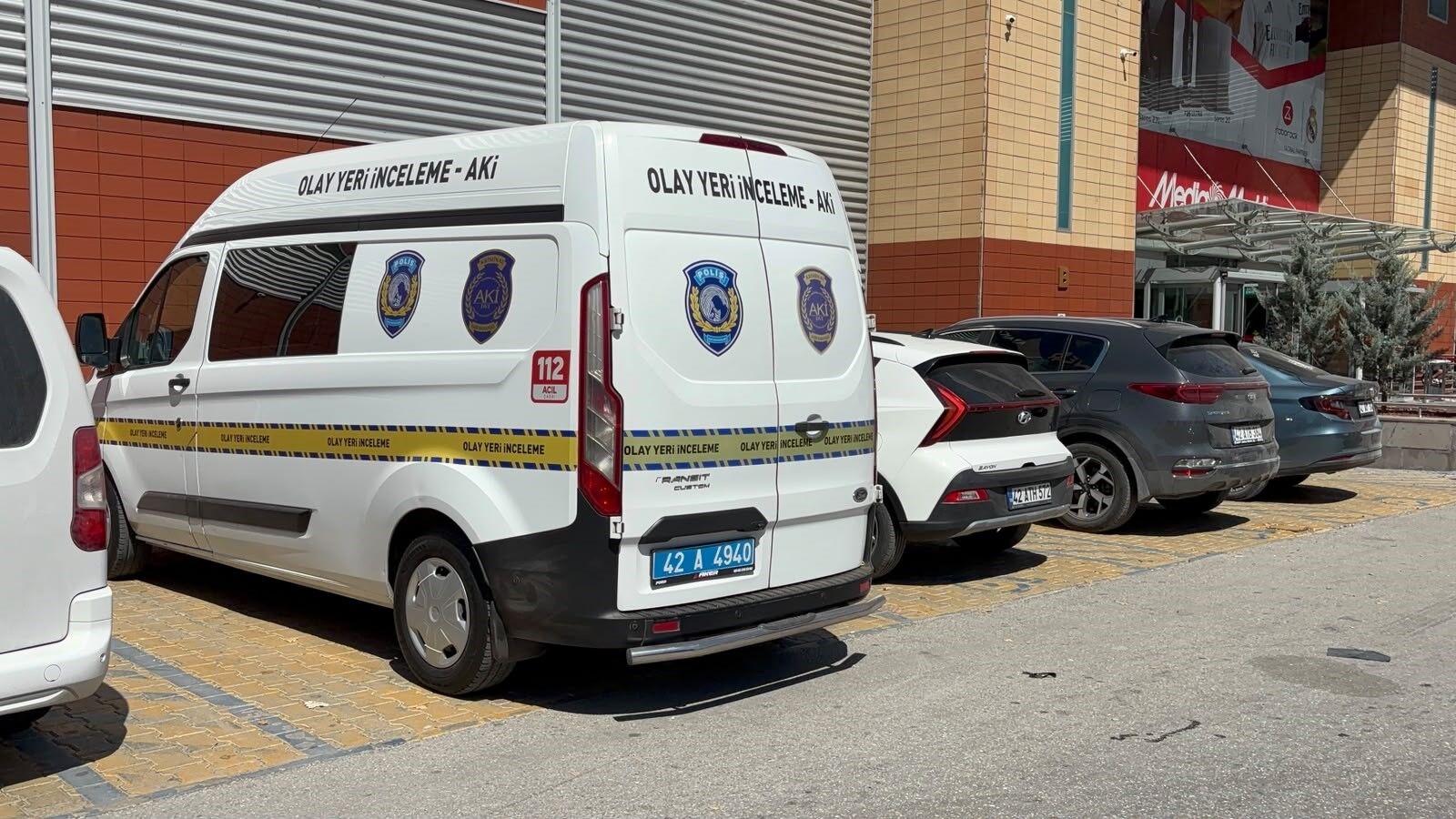 Konya'da alışveriş merkezinde bıçaklı kavga: 1 ölü-1