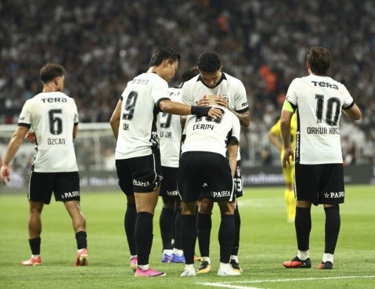 Beşiktaş, Ligde Ilk Sınavında Eyüpspor'u Konuk Edecek (1)