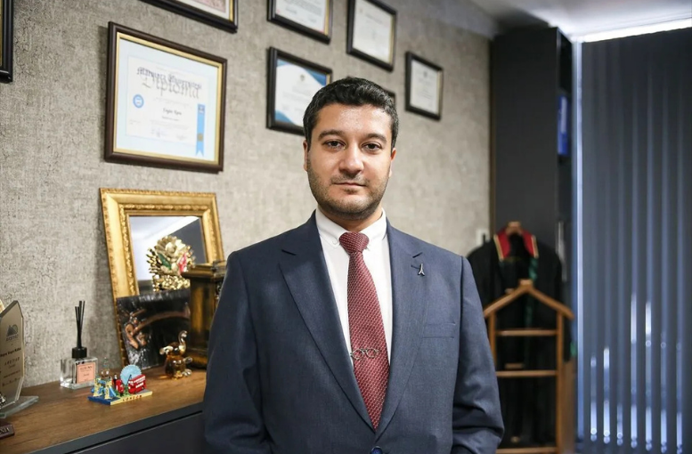 Bursa'da Genç Avukatın Öldürüldüğü Silahlı Saldırıyla Ilgili 7 Sanık Hakim Karşısına Çıkacak (3)