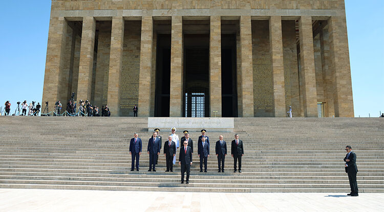 Cumhurbaşkanı Erdoğan Başkanlığındaki Y A Ş Üyeleri Anıtkabir'i Ziyaret Etti 2