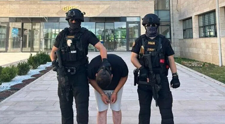 F E T Ö'cü Terörist Burkay Karatepe Itirafçı Oldu! 1