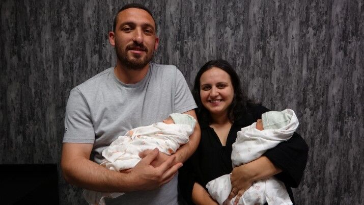 Milyonda Bir Görülen Doğum Olayı Trabzon'da Gerçekleşti İki Ayrı Rahimden Iki Bebek Çıkartıldı (1)