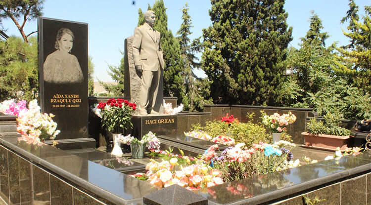 Zarife Guliyeva’nın Oğlu Mezarı Başında Anıldı 2