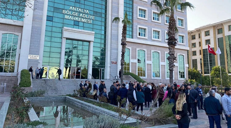A N T A L Y A’ D A D İ K E N Ü S T Ü N D E B İ R H A F T A 3