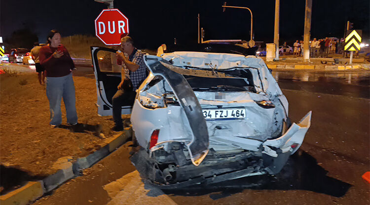 Antalya’da Korkunç Kaza! 2 Kişi Feci Şekilde Hayatını Kaybetti 1
