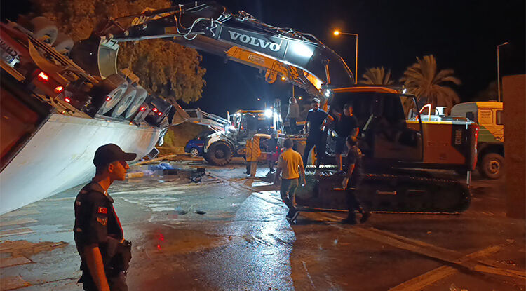 Antalya’da Korkunç Kaza! 2 Kişi Feci Şekilde Hayatını Kaybetti 3