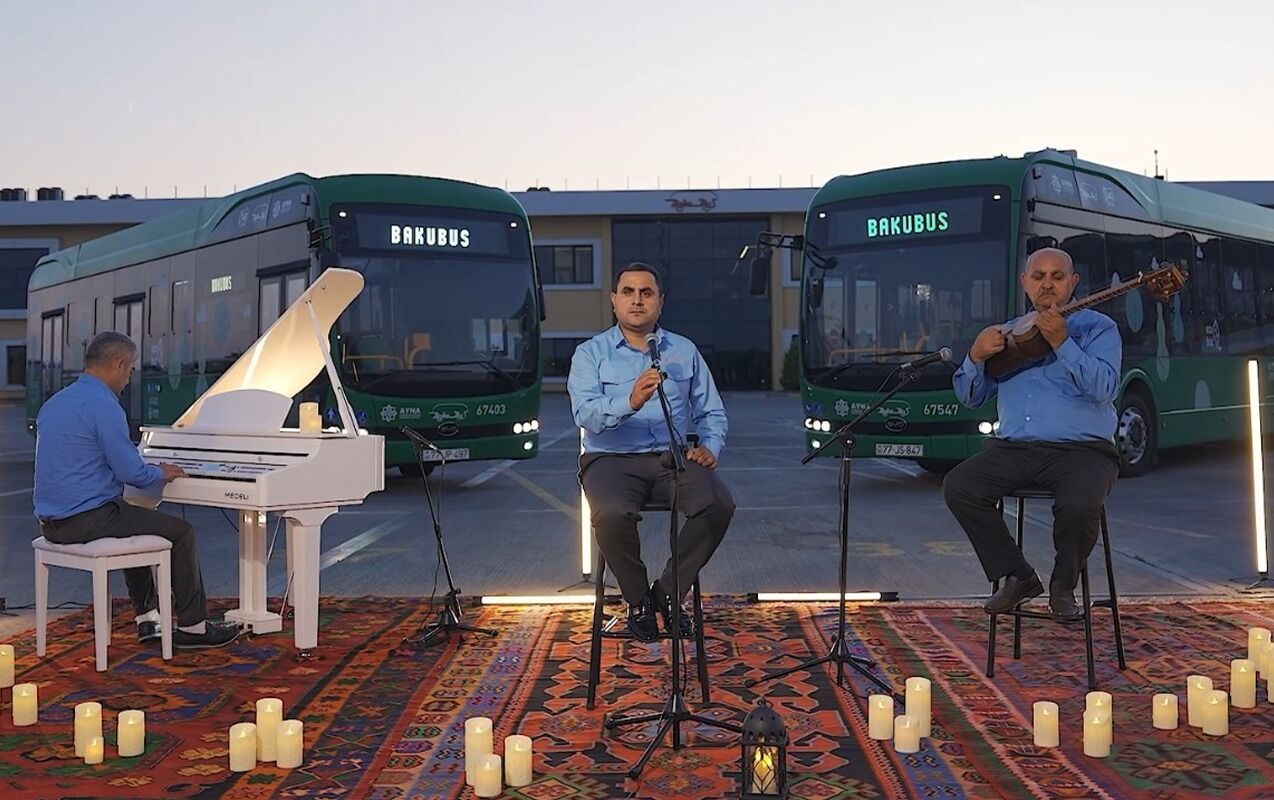 BakuBus şoförleri anlamlı bir müzik performansına imza attı.