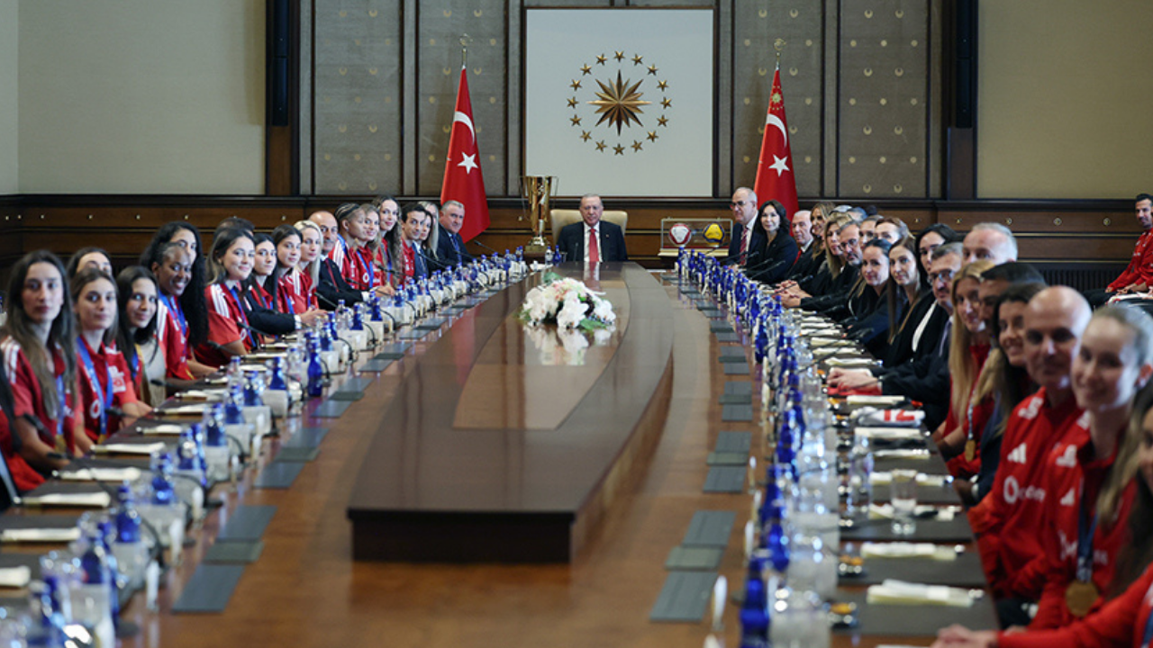 Erdoğan Şampiyonlar Kabul