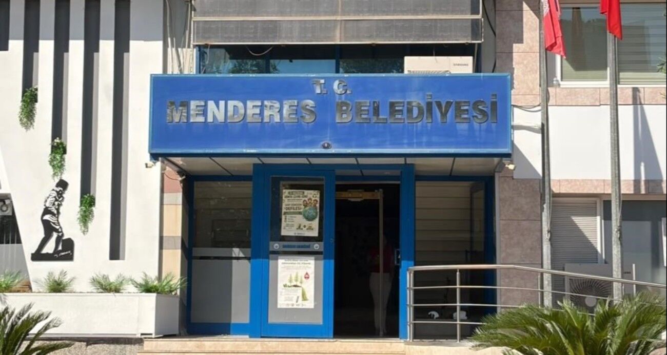 Menderes'teki rüşvet operasyonunda çarpıcı detaylar! 250 bin dolar ve poşet dolusu para...