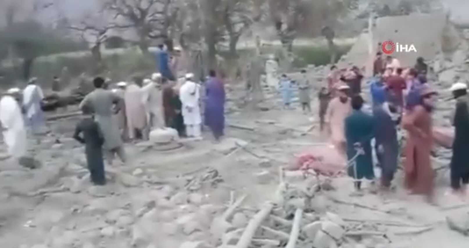 Pakistan’dan Afganistan’a hava saldırısı: 28 ölü