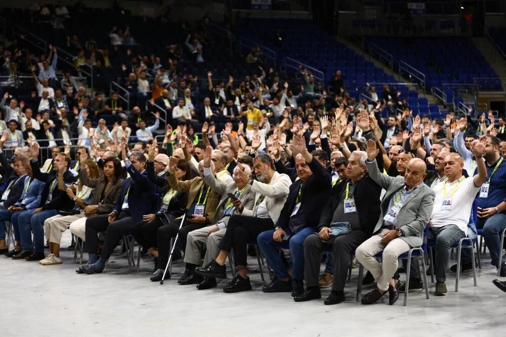 Sadettin Saran yönetimi ibra edildi