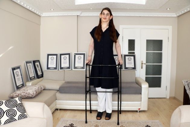 2 Metre 15 Santimetrelik Rumeysa Gelgi'den 12 Yılda 8 Dünya Rekoru! Hikayesi Belgesel Oldu (6)
