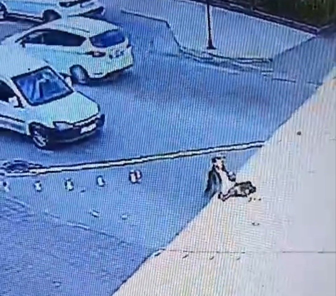 Akılalmaz Hırsızlık! Önüne Yattığı Aracı Kaçırdı, Kaza Yaptıktan Sonra Kendimde Değildim Dedi (1)-1